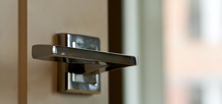 Door Lever Knob Repair in Thousand Oaks, California