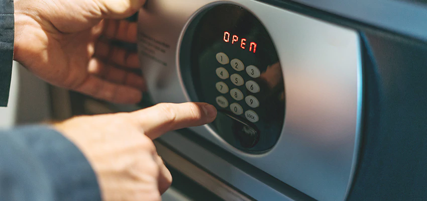 Cash Safe Openers in Thousand Oaks, California