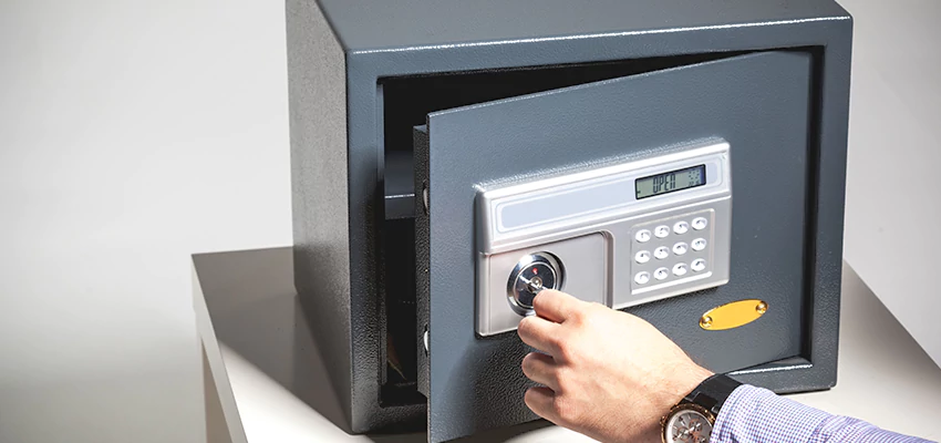 Jewelry Safe Unlocking Service in Thousand Oaks, California
