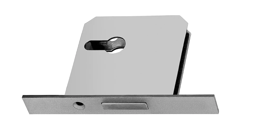 Fix A Deadbolt Door Lock in Thousand Oaks, California